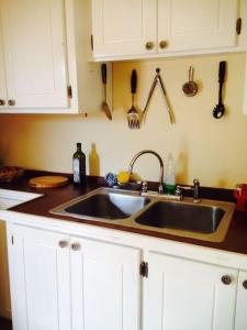 Kuchnia lub aneks kuchenny w obiekcie NEW- Rodney Bay two bedrooms BEST VIEW 6