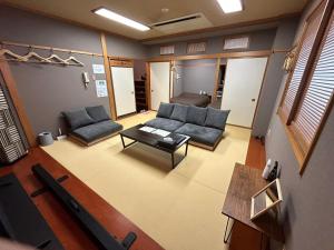 Posezení v ubytování 貸切御宿 和 Nagomi