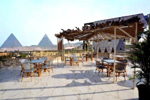 Ristorante o altro punto ristoro di Topview Pyramids And Museum