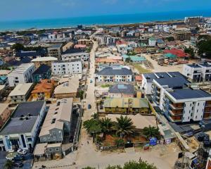 Imagem da galeria de Eleola's Apartment em Lekki mais 46 fotografias