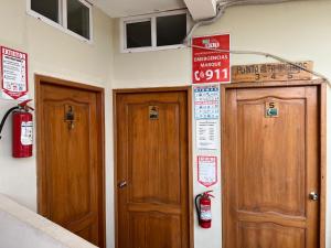 Majutusasutuses Hostal Cattleya olev sertifikaat, autasu, silt või muu dokument