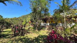 Jardí fora de Pousada Pineiro