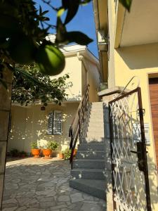 Imagen de la galería de Lorena Rooms, en Risan