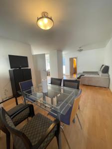 TV a/nebo společenská místnost v ubytování Norling Guest House