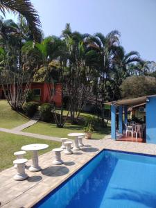 A piscina localizada em Pousada Bela Vista ou nos arredores