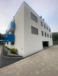 Το κτήριο όπου στεγάζεται  το διαμέρισμα