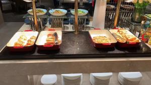 Foto dalla galleria di Cheng Du Wifc Suites -YYC Preferred成都西金阁套房 a Chengdu