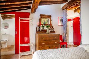 Koupelna v ubytování Romantic & Charming appartamento in centro storico Cuore di Toscana