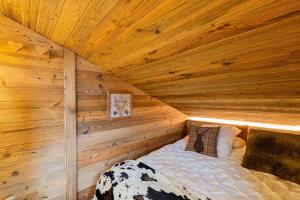 Postel nebo postele na pokoji v ubytování Appartement La Clusaz, Les Fiaux 4 personnes