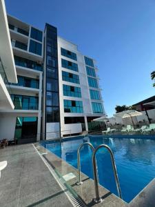 Bazén v ubytování Hotel Chipo 4 nebo v jeho okolí