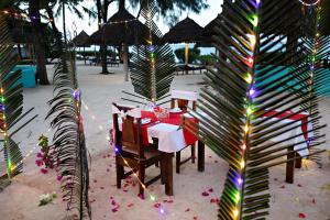 Restaurace v ubytování Tanzanite Beach Resort