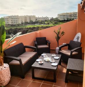 A seating area at Spacious and stylish penthouse in Mijas
