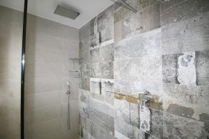 Ένα μπάνιο στο Beautiful Three Bedrooms Los Olivos Penthouse +8 φωτογραφίες