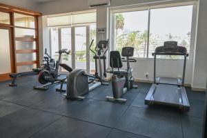 Posilňovňa alebo fitness centrum v ubytovaní Apartamentos Mar y Playa