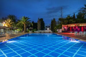 Piscine de l'établissement Marhaba Salem - Family Only ou située à proximité