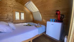 Giường trong phòng chung tại Hayati, Suite Romantica +34 ảnh