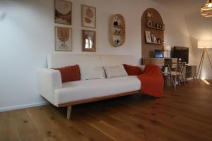 Posezení v ubytování Gemütliches Boho Studio Apartment in der Altstadt Kronbergs