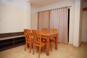 Galeriebild der Unterkunft Hotel Tayas, Thiruvananthapuram in Trippapur