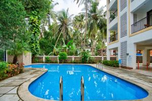 Bazén v ubytování Cozy 2BHK Pool Apartment in candolim nebo v jeho okolí
