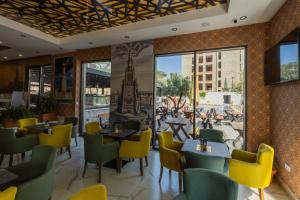 Istumisnurk majutusasutuses Hotel Pharos