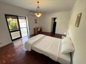 Afbeelding uit fotogalerij van Half Way Lisbon - Porto - EDM in Leiria