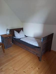 Postel nebo postele na pokoji v ubytování Ruhige Stadtrandwohnung Coburg