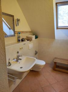 Koupelna v ubytování Ruhige Stadtrandwohnung Coburg