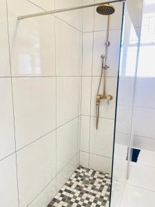 Photo de la galerie de l'établissement Villa Saarchi Apartments, à Windhoek 15 autres photos