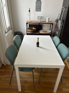 Fotografie z fotogalerie ubytování Martroi - Cœur de Ville - 3 pièces 80 m2 TV - Internet haut débit - loisirs et affaires v destinaci Orléans