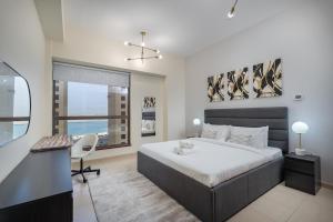 Fotografie z fotogalerie ubytování Huge Apartment Super close to the beach! v Dubaji