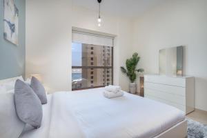 Fotografie z fotogalerie ubytování Huge Apartment Super close to the beach! v Dubaji