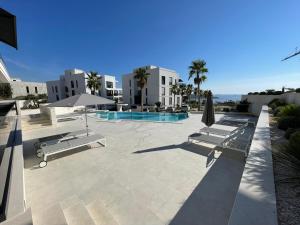 Swimmingpoolen hos eller tæt på Sunhill Primosten Resort Apartment Dario