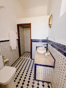 Koupelna v ubytování Riad Zawiyat Fes