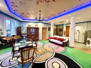 Khu vực ghế ngồi tại 3 pièces 100m2 balcon centre juan 2 pas des plages