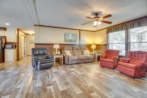 Gallery image of Greers Ferry Lakefront Home with Deck and Boat Slips! in Fairfield Bay