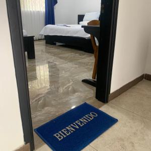 Postel nebo postele na pokoji v ubytování HOTEL CAMPESTRE SANTORINI