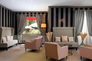 Posezení v ubytování Best Western Plus Hôtel Brice Garden Nice