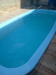 Kolam renang di atau dekat dengan Piscina -bia