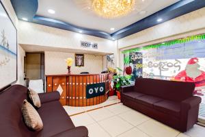 Posezení v ubytování Hotel O Rajadhani
