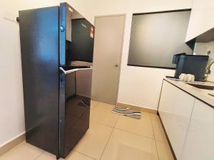 Kuchyň nebo kuchyňský kout v ubytování Bayu Temiang Luxury Design 7~8 Pax