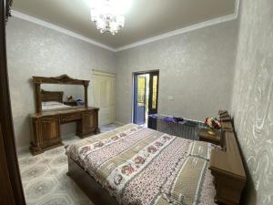 Ένα ή περισσότερα κρεβάτια σε δωμάτιο στο Lovely home