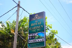 Certifikát, hodnocení, plakát nebo jiný dokument vystavený v ubytování The Royal Garden