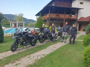 Hosté ubytování Etno Selo VRELO & Camping