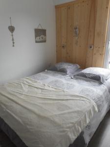 Katil atau katil-katil dalam bilik di Appartement PuySaintVincent 1600