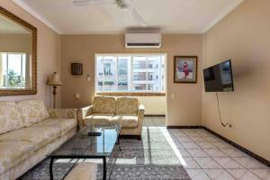 Een TV en/of entertainmentcenter bij Apartments Olas Altas Romantic Zone of Puerto Vallarta
