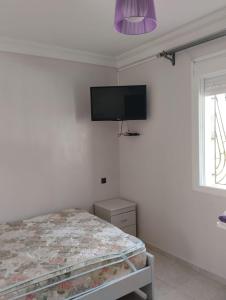 Postel nebo postele na pokoji v ubytování شقة رائعة قريبة للبحر