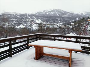 Fotografia z galérie ubytovania Le Coucou - Grand chalet - Parking - WIFI - ALLOS - 10adul+2enf v destinácii Allos