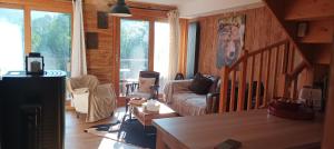 Fotografia z galérie ubytovania Le Coucou - Grand chalet - Parking - WIFI - ALLOS - 10adul+2enf v destinácii Allos