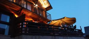 Fotografia z galérie ubytovania Le Coucou - Grand chalet - Parking - WIFI - ALLOS - 10adul+2enf v destinácii Allos