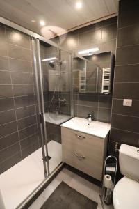 Zdjęcie z galerii obiektu Résidence Bec Rouge - Appartement lumineux·Accès direct pistes·Balcon MAE-7594 w mieście Tignes